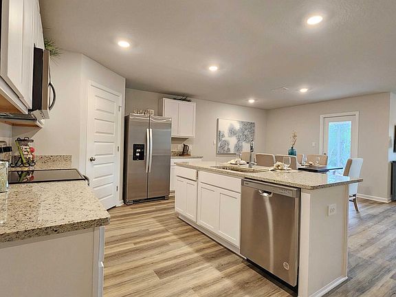 7th image of this home