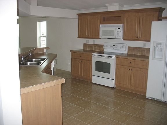 4th image of 3141 Bending Oak Dr