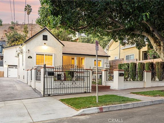 Front house - owner/landlord occupied.