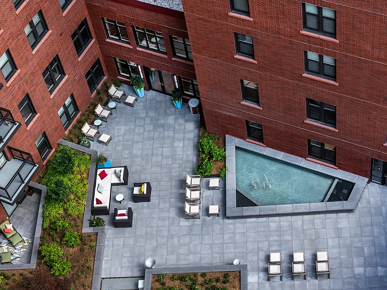 The Henri At Pike & Rose — Photo 30