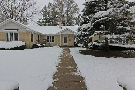 298 S Seymour Ave photo 1