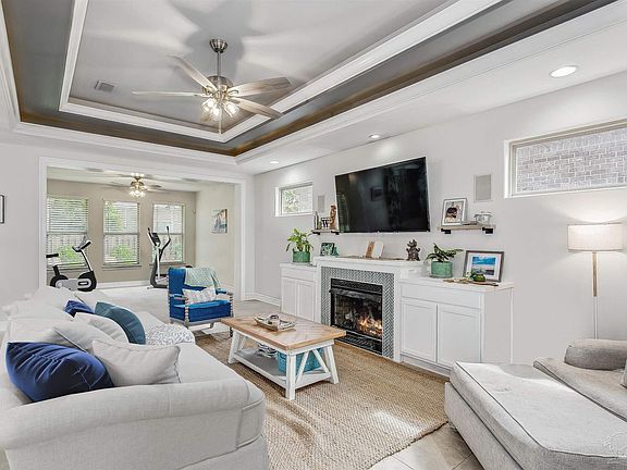 2nd image of 1264 Autumn Breeze Cir