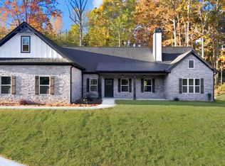 405 Ayers Crk, Toccoa, GA 30577