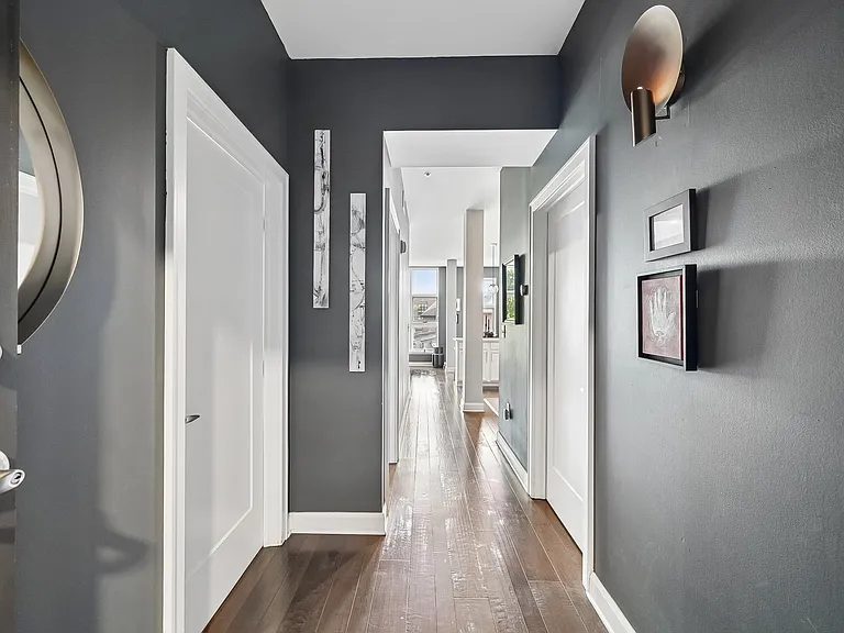 825 N 4th St #216 — Photo 10
