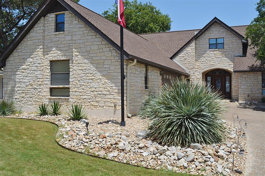 1st image of 77 Brookhollow Dr