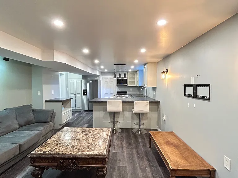15 Hildegard Dr #LOWER — Photo 3