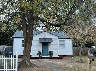 8 Essex Ct, Greenville, SC 29609
