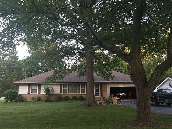 3rd image of 260 Geremma Dr