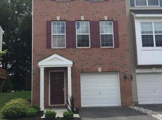 225 Chickadee Ct, Freehold, NJ 07728