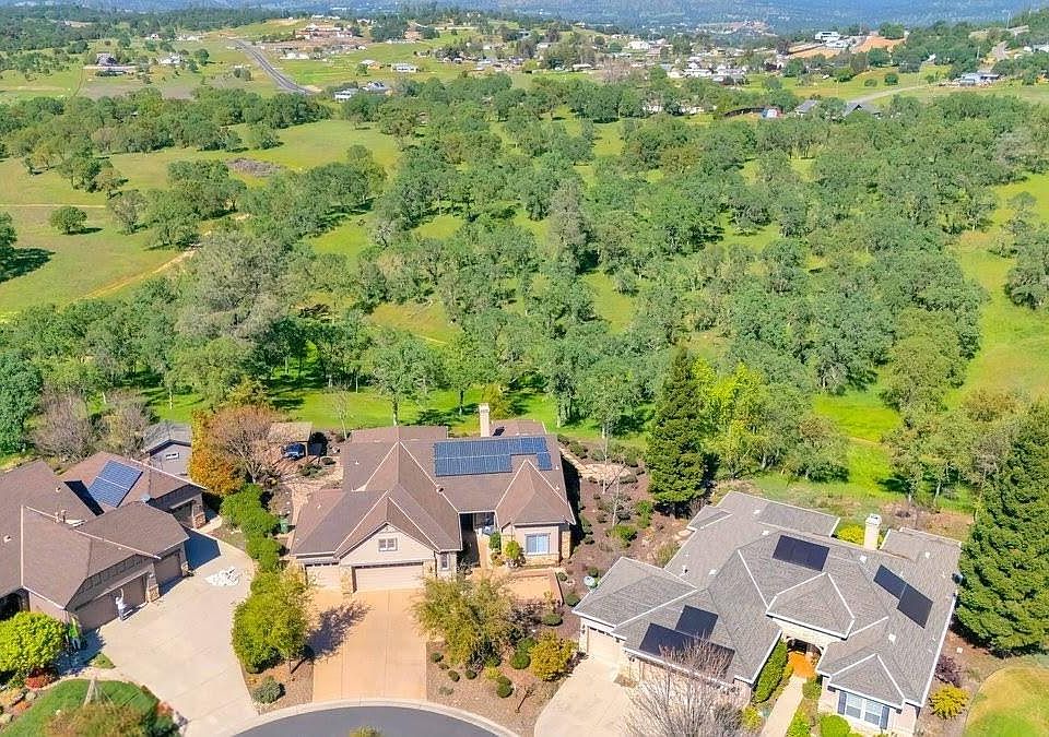 1st image of 16 Rock Ridge Ct