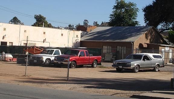 3rd image of 12437 Lakeshore Dr