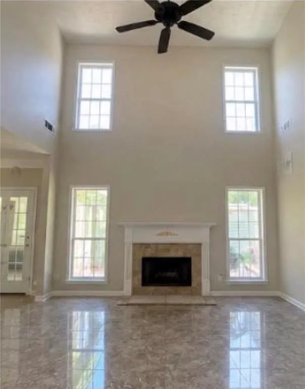 5 bed, 3.0 bath, 2667 sqft, $2,780 — Photo 3
