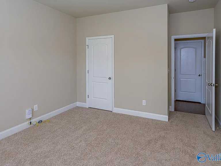 3031 Greenway Cir SE — Photo 6