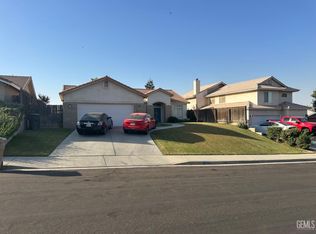 325 Terriwood Ave, Bakersfield, CA 93308