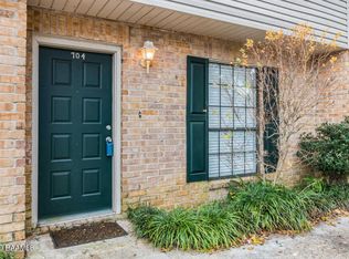 100 Winchester Dr APT 704, Lafayette, LA 70506