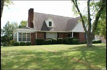 1st image of 1222 Redwood Ave