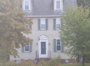 90 Sunset Dr, Mannington, NJ 08079