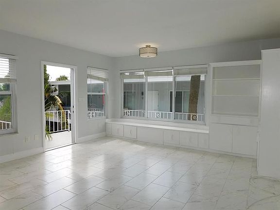 4th image of 15 S Palmway #7