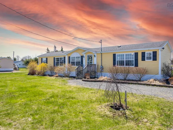 18 Chisholm Rd, Colchester, NS B0M 1G0
