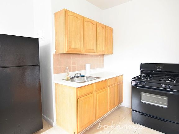 3rd image of 200 W 134th St APT 4B