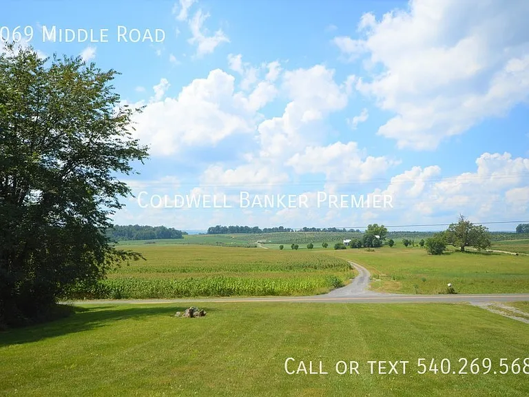5069 Middle Rd — Photo 16
