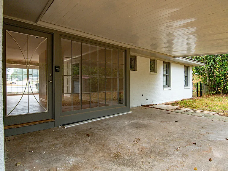 895 Greg Dr — Photo 14