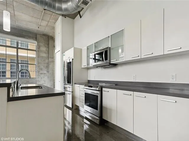 434 NW 1st Ave #302 — Photo 10