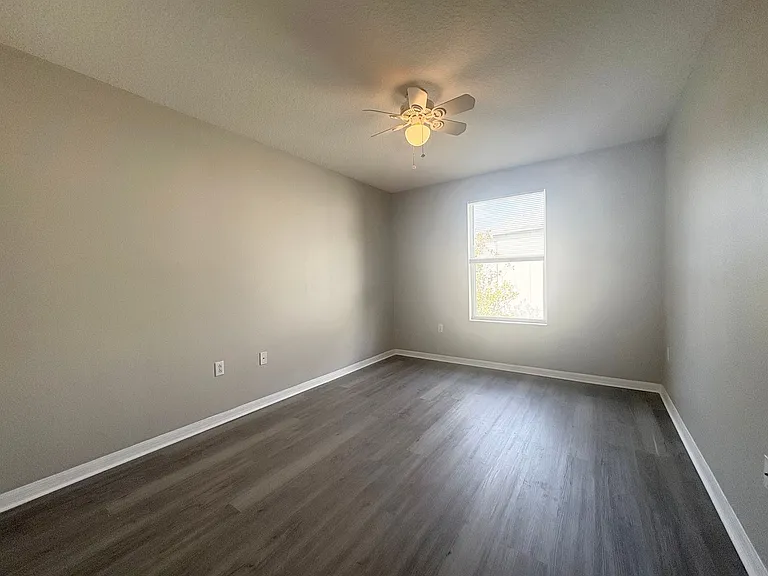 314 Freedoms Ring Dr — Photo 17