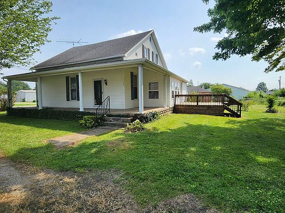 4th image of 1960 S County Road 820 E