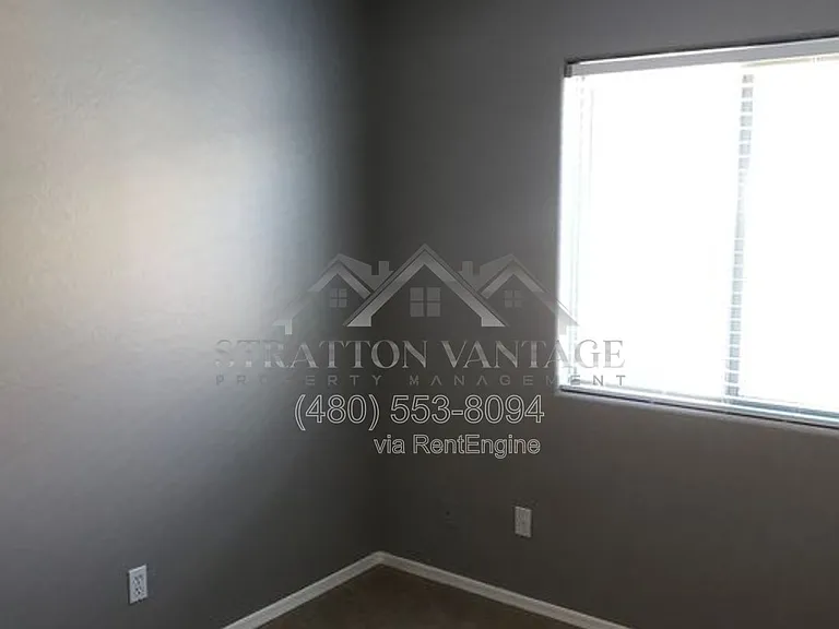 1101 E Elm Rd — Photo 18