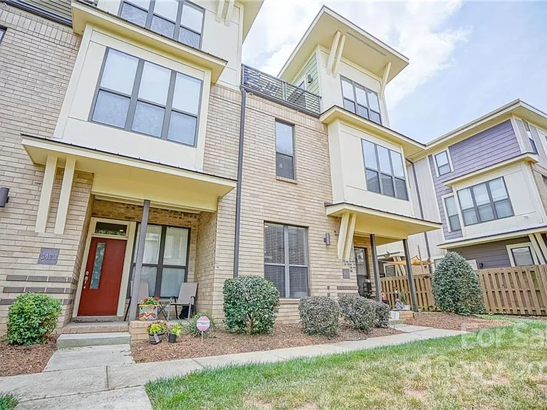 3427 Steel Yard Ct — Photo 10