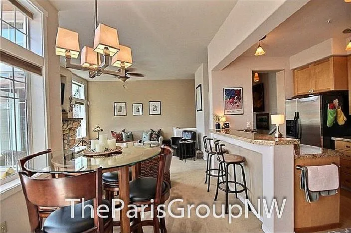 4310 NE 5th Ct #104 — Photo 4