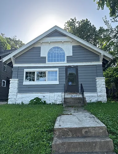 3639 Agnes Ave Photo 1