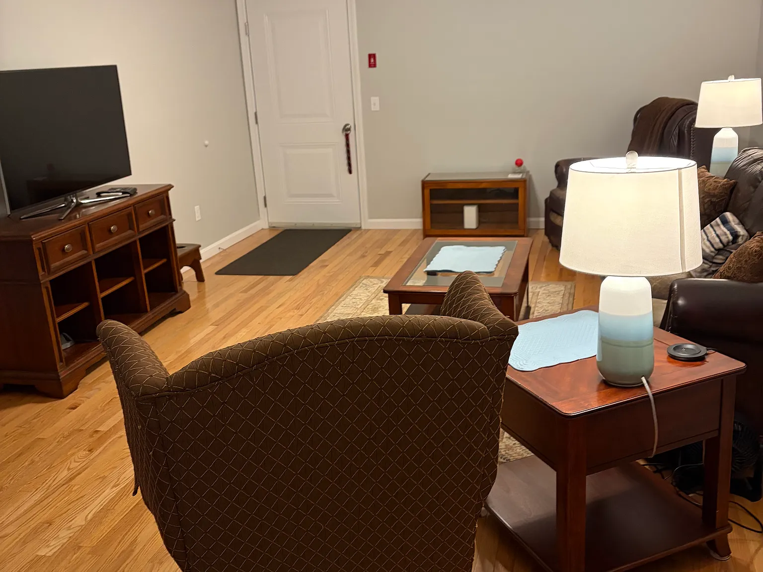 2 bed, 1200 sqft, $2,250 — Photo 4