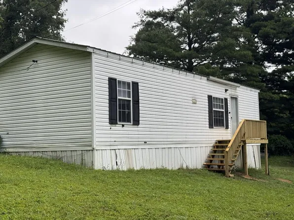 5038 Airport Rd, Bluefield, WV 24701