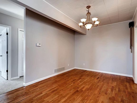 Dining Room with Oak HW Flooring