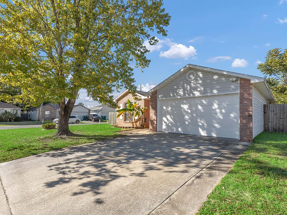 1st image of 1107 Sweetbriar Sta