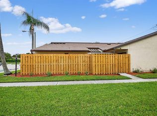 2701 Waterview Cir, Palm Springs, FL 33461