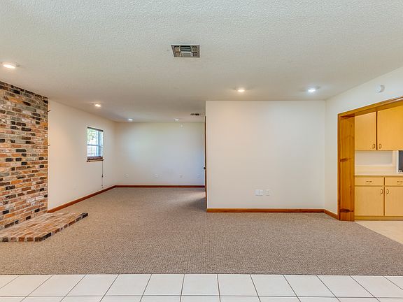 5th image of 703 N Disston Ave