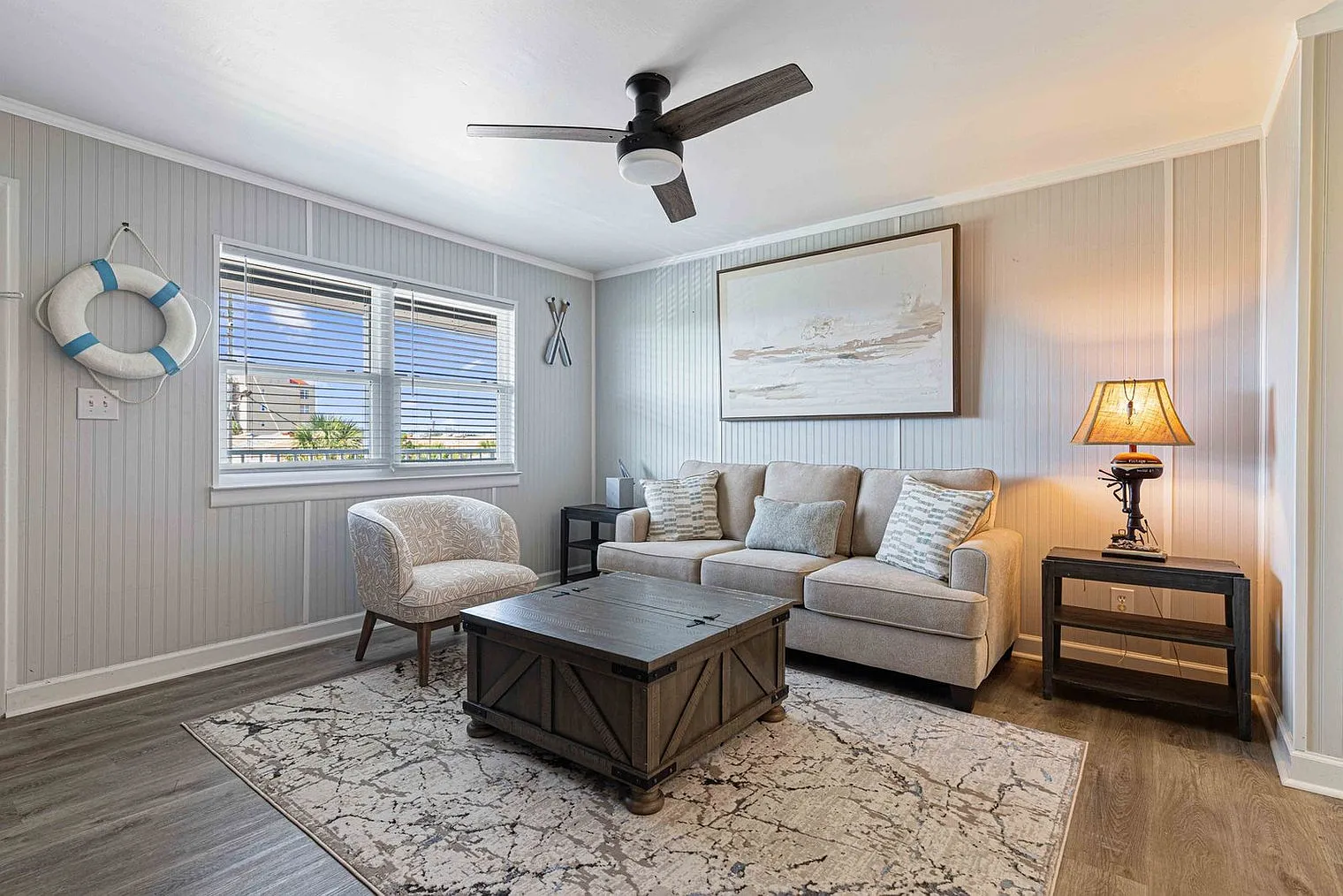 1 bed, 1.0 bath, 6200 sqft, $1,733 — Photo 3