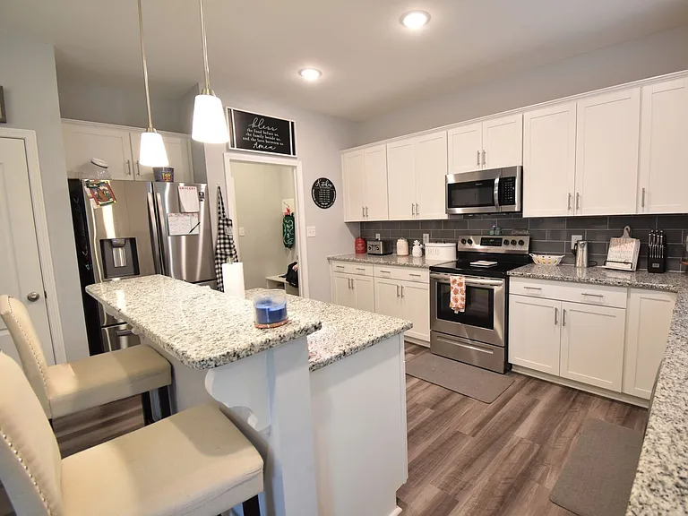 2165 Stonewash Dr — Photo 4