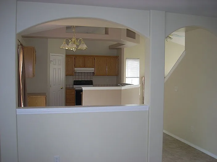 4004 E Park Ridge Dr — Photo 1
