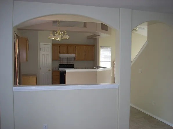 4004 E Park Ridge Dr, Nampa, ID 83687