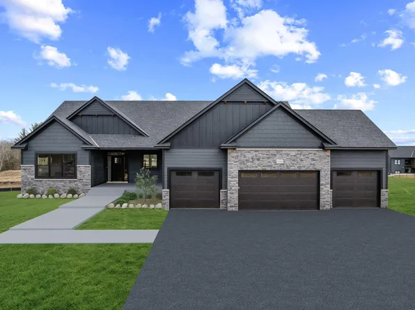 17961 Staples St NE, Ham Lake, MN 55304