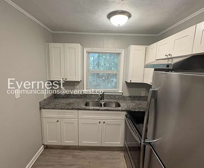 515 Landers St — Photo 3