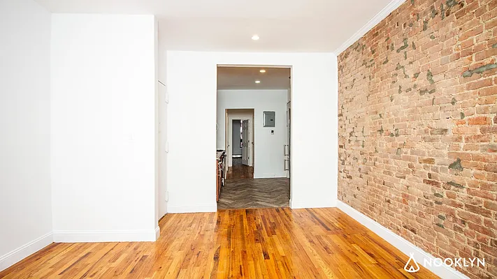 Rented by Nooklyn NYC LLC | media 7