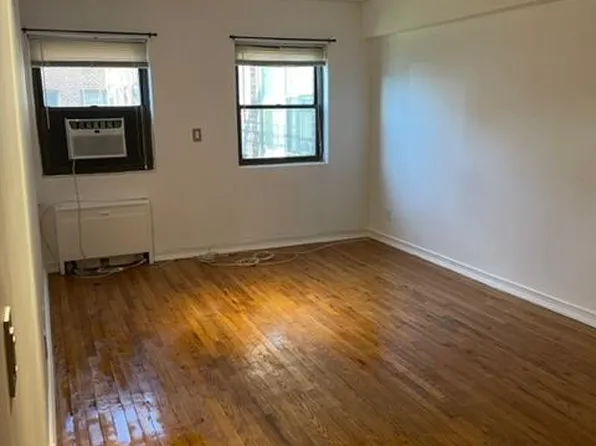 3021 Edwin Avenue image 1 of 10