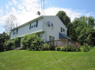 14 N Farms Rd #B, Haydenville, MA 01039