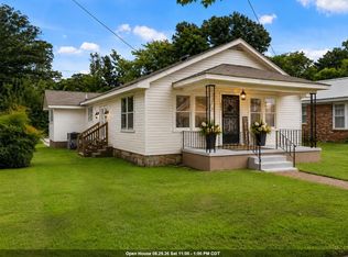 720 Jefferson St, Tuscumbia, AL 35674