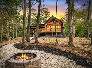 267 Indian Trl, McCaysville, GA 30555